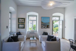 Livin Hydra Private Collection Suite 3